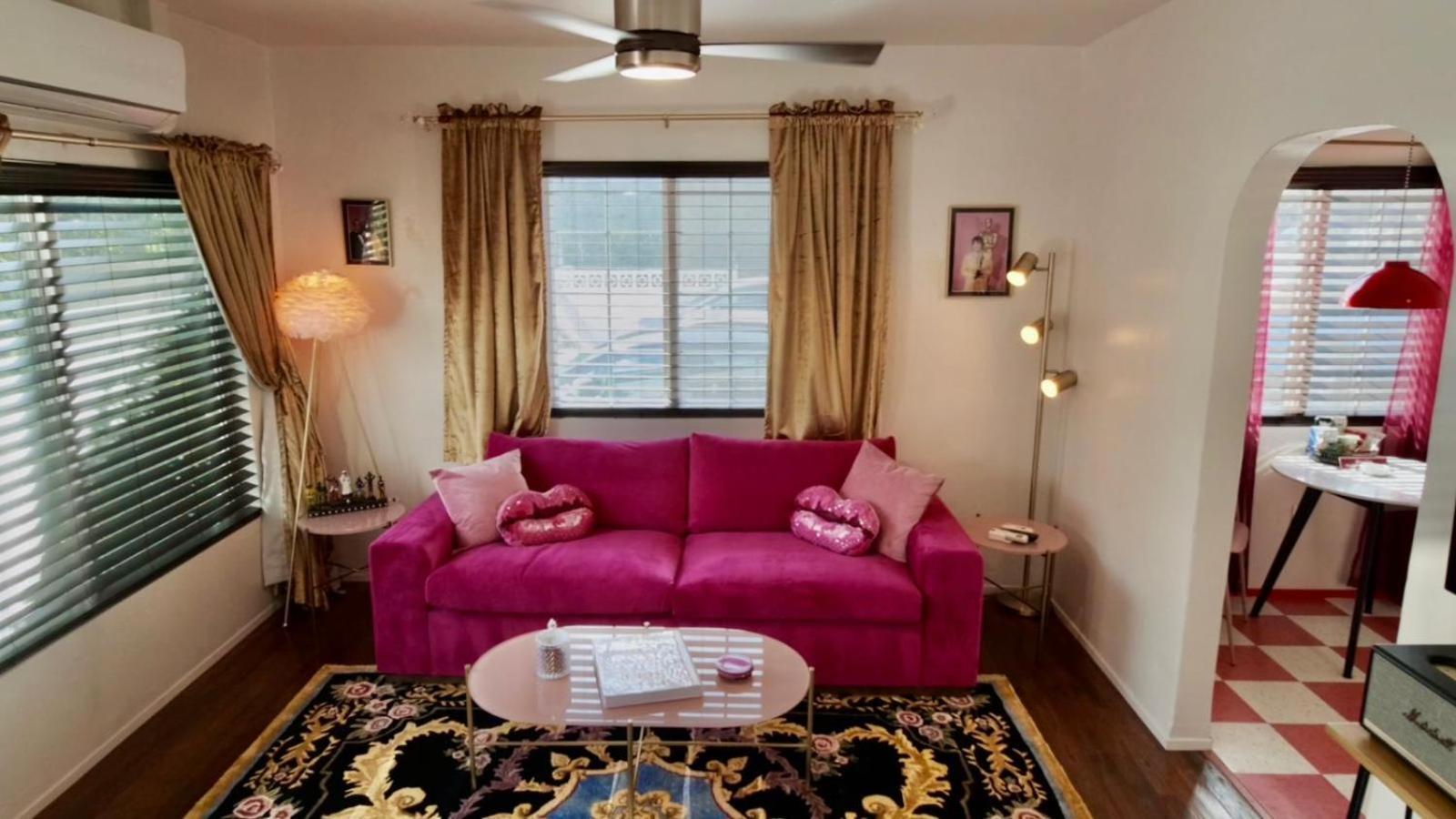 Saint Boniface Hotel Indio Room photo